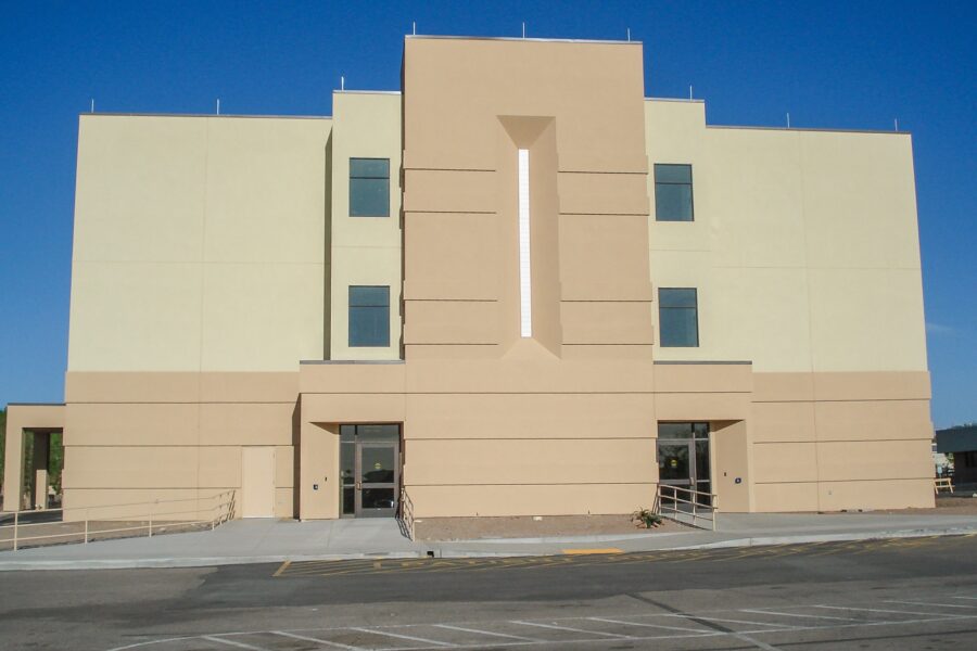 project-feature-entrance-tuba-city-regional-health-care-012