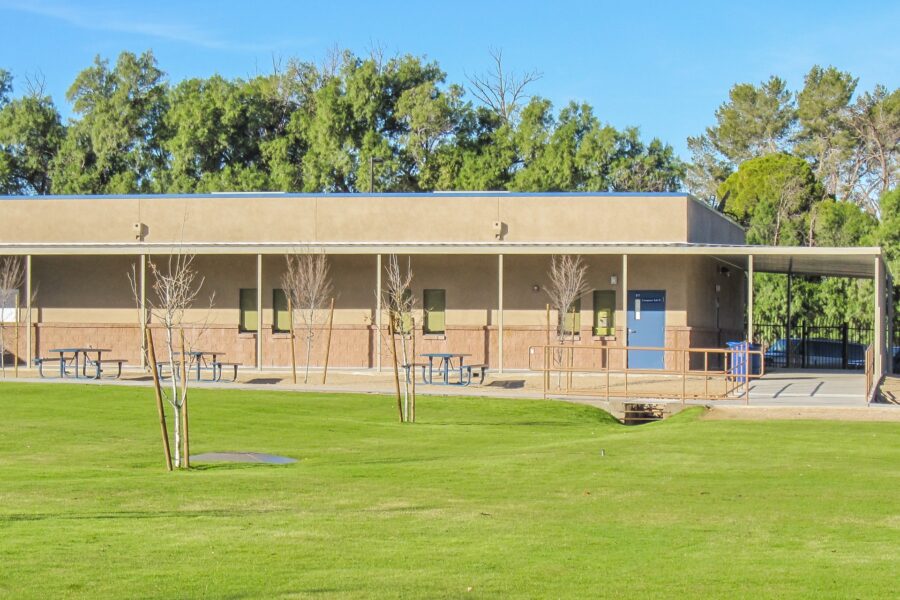 project-feature-landscaping-desert-christian-grass-002