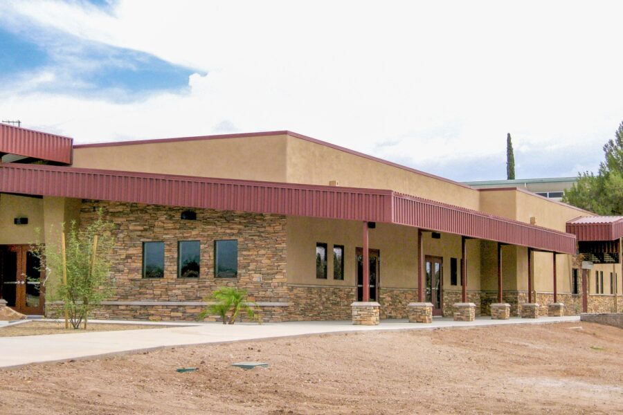 project-feature-wainscot-jted-santa-rita-stone-008