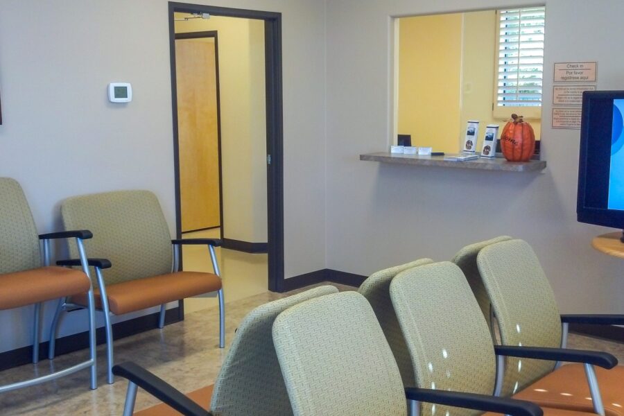 project-united-community-health-center-at-old-vail-middle-school-005